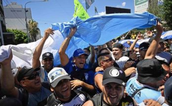 Un tribunal argentino declaró inconstitucional la reforma laboral contenida en el DNU de Milei