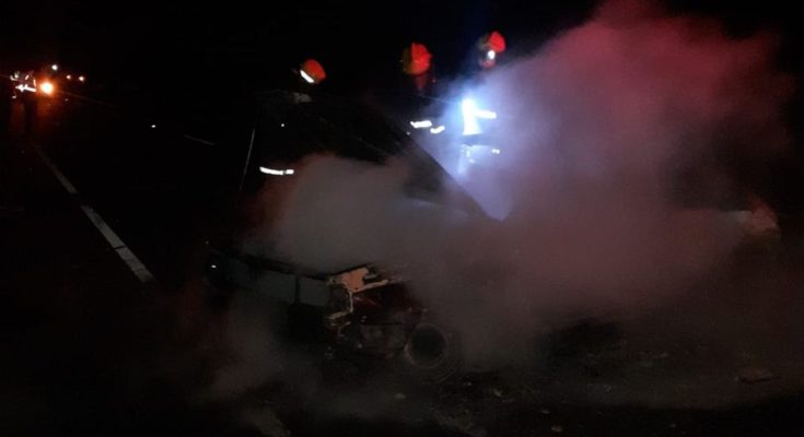 Artigas: una joven de 17 años murió al ser chocado y prenderse fuego el auto en el que iba