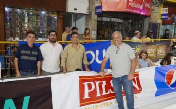 Intendente Lima acompañó el primer desfile del Carnaval 2024 en Salto