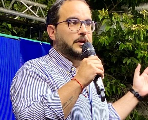 Edil Marziotte pide información sobre uso de la vía pública para comercios y/o carros