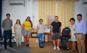 Intendencia de Salto entrega equipamiento a emprendedores