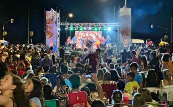 El pasado fin de semana, el carnaval llegó al barrio Artigas con un gran escenario popular