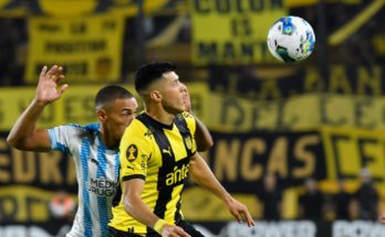 Apertura: Peñarol, con Leo Fernández encendido, venció 3-0 a Cerro y sigue perfecto