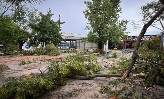 Fuerte temporal en la noche del sábado generó situaciones de emergencia en la ciudad