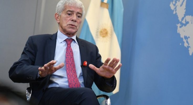 El ministro de Justicia argentino avisa de que cortar la calle es delito: “A protestar a un parque”