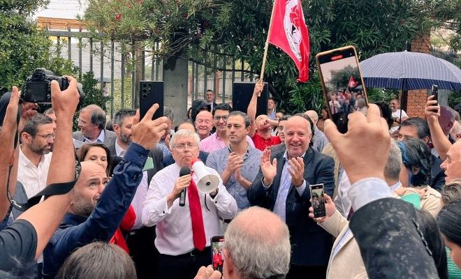 Dirigente de Vamos Salto y Germán Coutinho acompañaron al candidato Tabare Viera