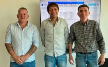 Reunión en Antel para ampliación de red de fibra óptica y otros beneficios para Salto