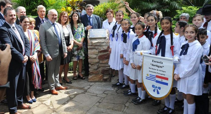 Escuela uruguaya Artigas en Asunción del Paraguay celebró su centenario