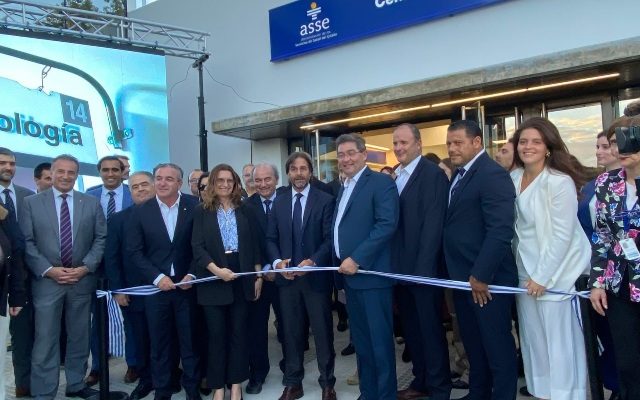 Eugenia Taruselli participó de la inauguración del nuevo Polo de Salud “Claveaux” en Montevideo