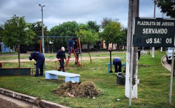 Intendencia de Salto realiza mejoras en plaza Servando de los Santos
