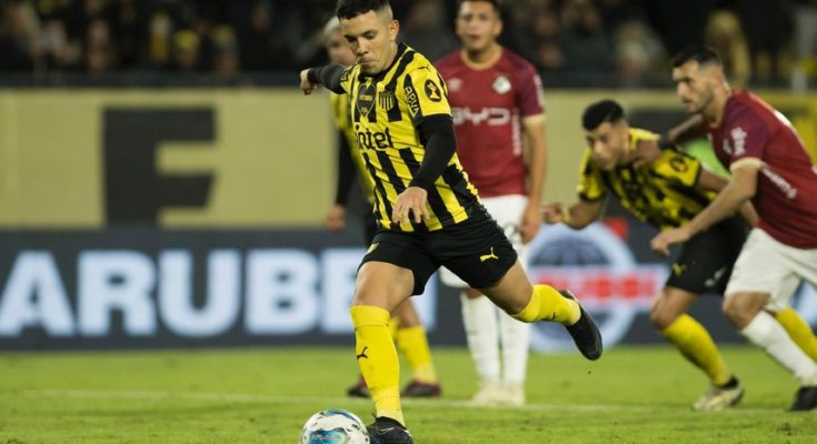 Apertura: Peñarol venció 1-0 a Wanderers en casa, amplió distancias y se acerca al título