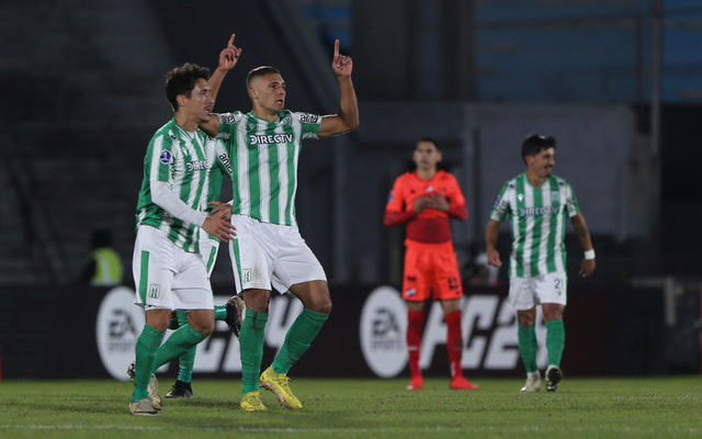 Sudamericana: Racing venció 2-1 a Nacional de Asunción en el Centenario y avanzó de fase