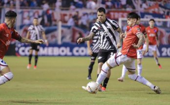 Libertadores: Nacional, de floja presentación, cayó 2-1 con Libertad en Asunción