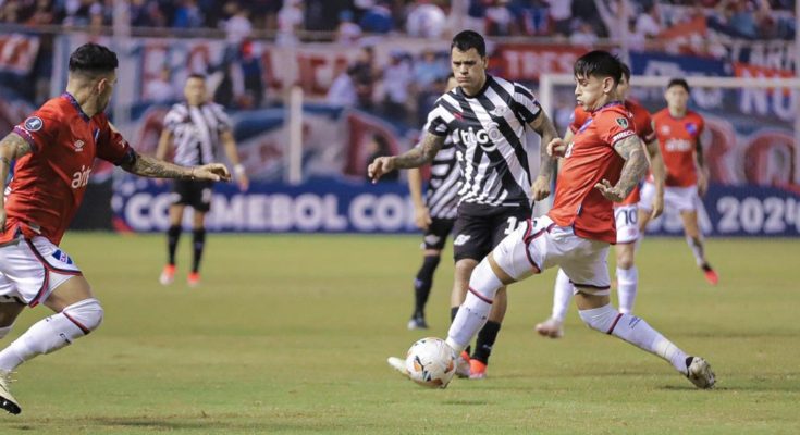 Libertadores: Nacional, de floja presentación, cayó 2-1 con Libertad en Asunción