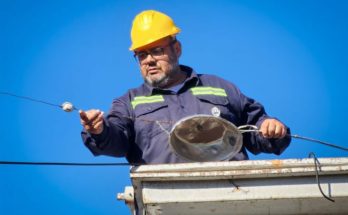 Intendencia de Salto avanza en la instalación de luminarias LED en barrio Ceibal