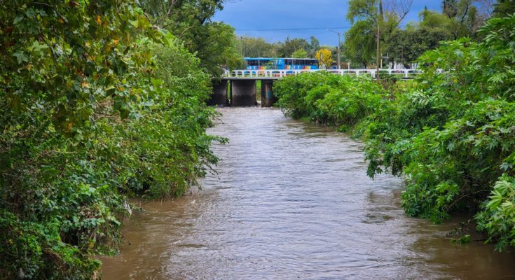 En Salto aumentó a 413 el número de personas desplazadas por la creciente del río Uruguay