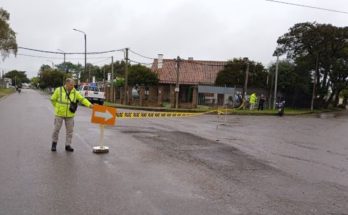 Debido al corte del Puente Sarandí habilitan circulación en doble sentido en calle Treinta y Tres