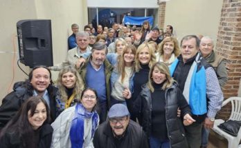 Laura Raffo visitó el local de la Lista 71 y convocó a los presentes a «hacer historia»