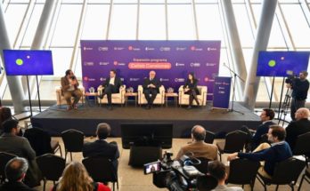 Ceibal y Corporación América Airports firman alianza para instalar laboratorios de innovación para jóvenes