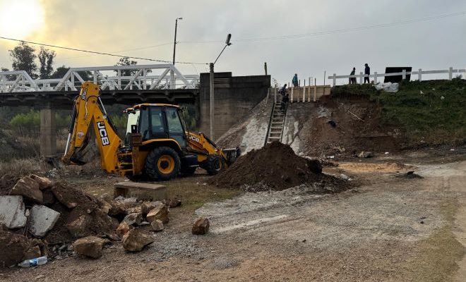 Intendente Lima destaca la recuperación del talud en el puente de calle Treinta y Tres