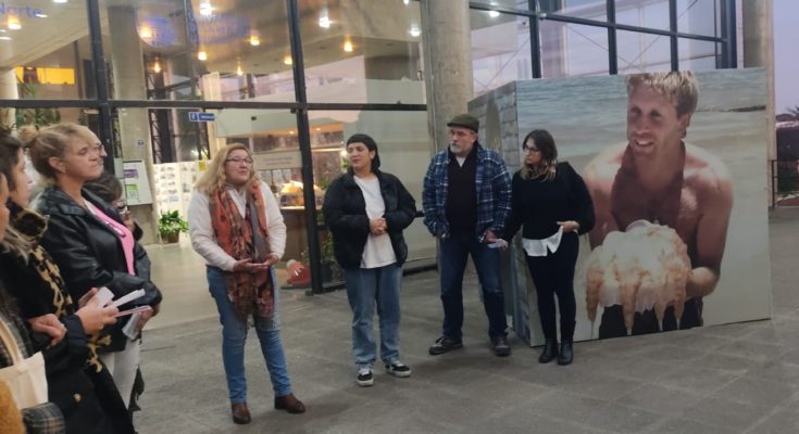 Se realizó la apertura de la muestra e intervención urbana “La última foto” en el hall de la sede Salto Cenur Litoral Norte