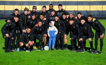 Genaro, el niño salteño que perdió a su familia en accidente, visitó el Campeón del Siglo