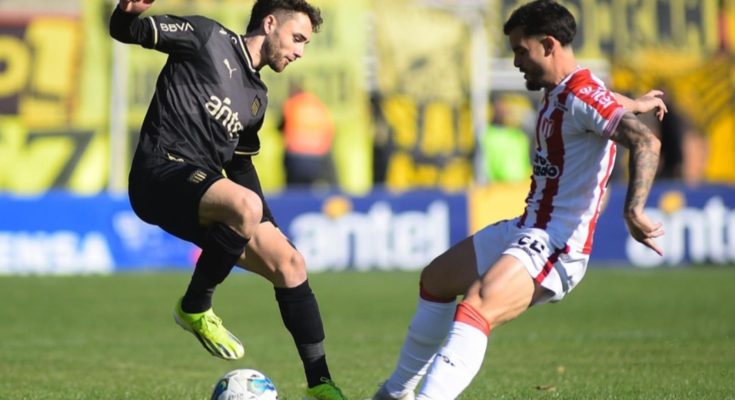 Intermedio: Peñarol le ganó a River Plate 3-1 en el Saroldi y mantuvo su renta en la Anual