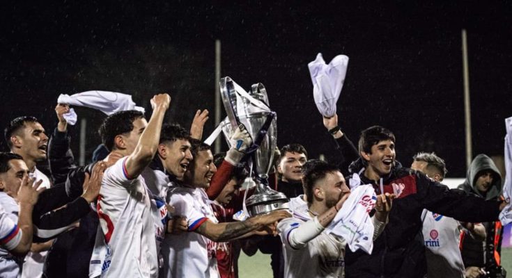 Nacional campeón de la Divisional B de la Copa de Clubes de OFI