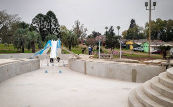 Etapa final de modernización de la Piscina de los Tres Toboganes en Termas del Arapey