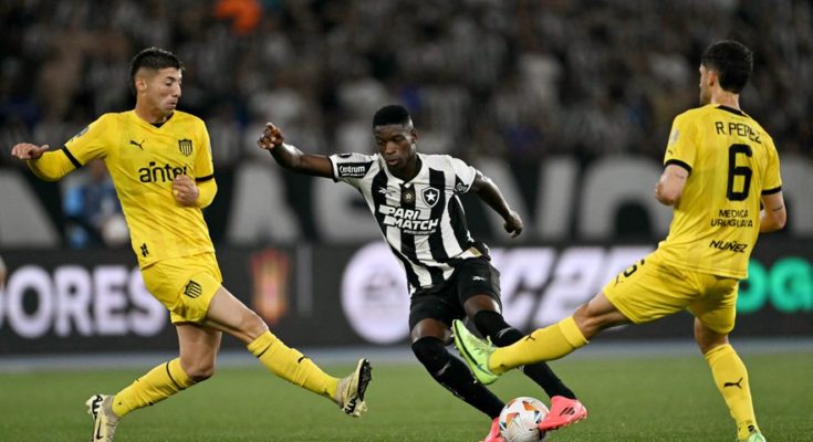 Libertadores: Peñarol cayó 5-0 con Botafogo en el Nilton Santos y se desvaneció la ilusión