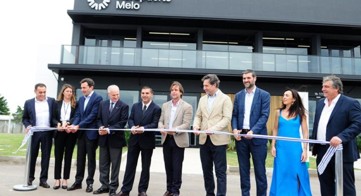 Lacalle Pou inauguró aeropuerto internacional de Melo