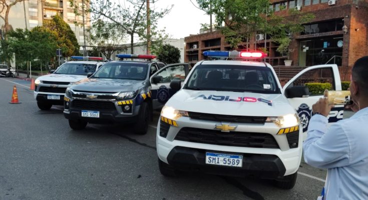 Jefatura de Policía de Salto recibió nuevos vehículos los cuales incrementan su flota