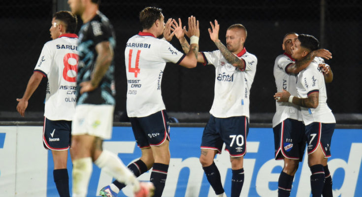 Clausura: Nacional derrotó fácilmente 2-0 a Cerro en el Centenario y presiona a Peñarol