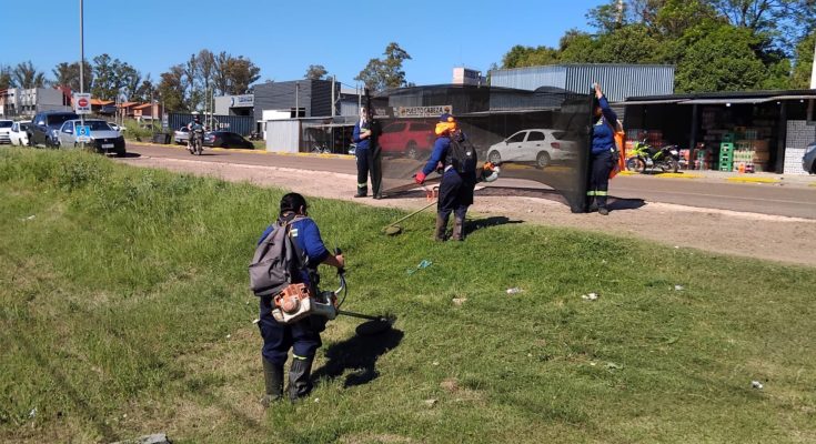 Andrés Lima y Mario Furtado destacan el trabajo de Parques y Jardines en los accesos a la ciudad