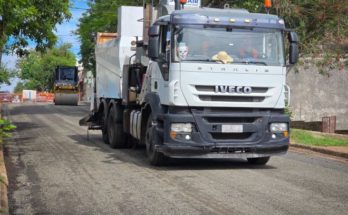 Lima anuncia avances en la recuperación de calle Rivera con la colocación de la piedra número 2