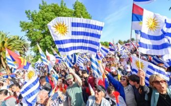 Multitudinario banderazo del Frente Amplio: “Somos conscientes que representamos el cambio seguro”, dijo Orsi