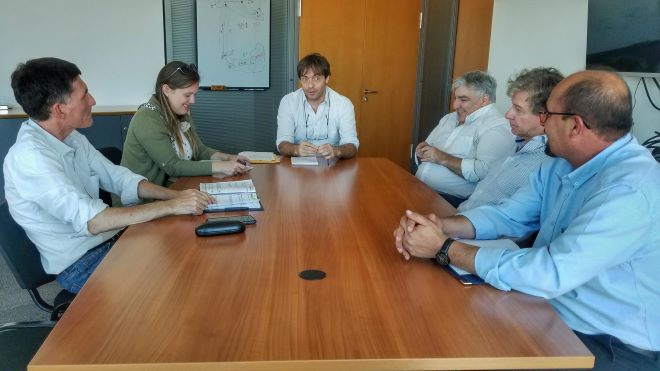 La dirección de Descentralización mantuvo una reunión en Antel junto al diputado Lima La dirección de Descentralización mantuvo una reunión en Antel junto al diputado Lima