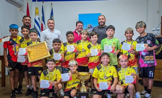 Realizaron un emotivo reconocimiento a la categoría 2016 de la Escuelita de Baby Fútbol de Villa España