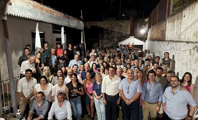 Carlos Albisu llama a la acción y la unidad para transformar Salto en el encuentro de cierre de año