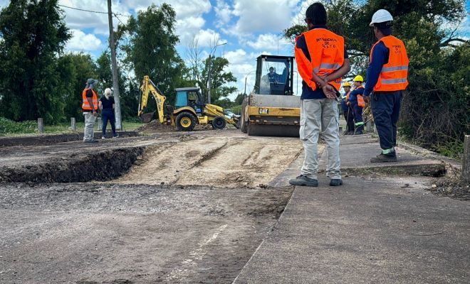 Intendente Lima y director Gómez supervisaron las obras en el puente sobre el arroyo San Antonio