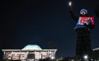 Corea del Sur: Legisladores del oficialismo salvaron al presidente Yoon Suk Yeol de la destitución