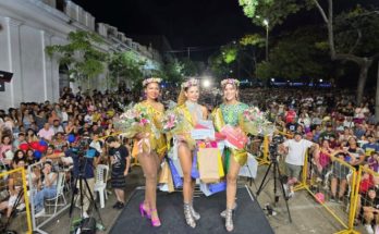 Intendente Andrés Lima acompañó la coronación de Tamara Lima como Figura del Carnaval 2025