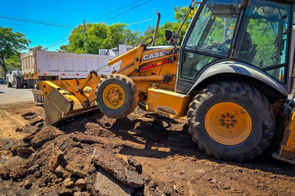 Intendente Lima prioriza infraestructura vial con nuevas obras en calle Rivera