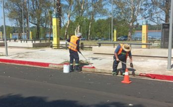 Prohibición de estacionamiento en la acera oeste de Costanera Norte