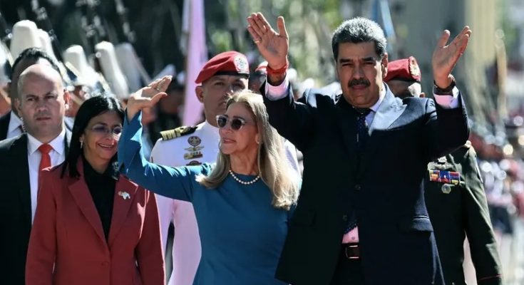 Nicolás Maduro tomó posesión del cargo de presidente y asumió su tercer mandato