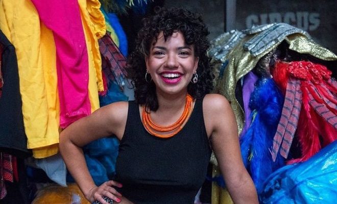 Abril Pereira Beasley: Una salteña en el escenario del carnaval montevideano