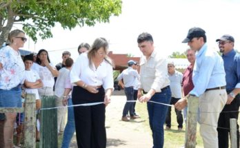 Intendente, Alcaldesa y diputado Lima encabezaron la inauguración de 1.500 metros de bitumen en Pueblo Quintana