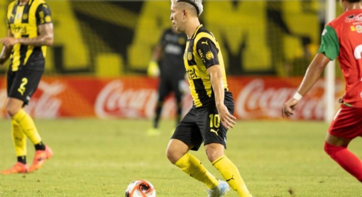 Apertura: Peñarol no pudo como local y empató 1-1 con Boston River en el Campeón del Siglo