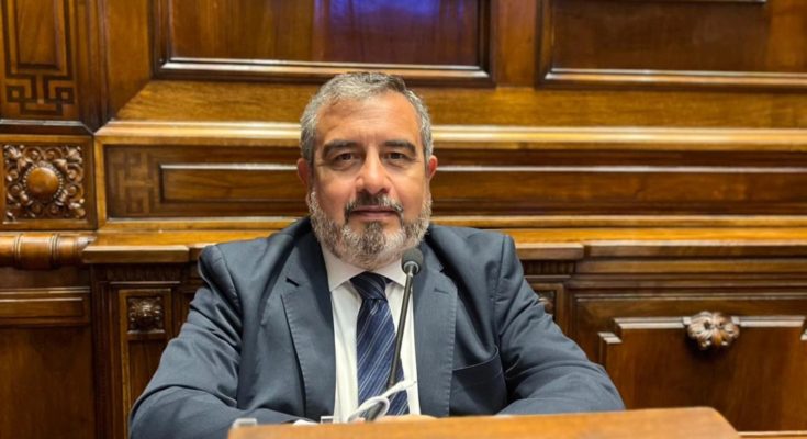 Horacio de Brum expuso en el Parlamento sobre la extensión del seguro de desempleo para trabajadores del Frigorífico Schneck