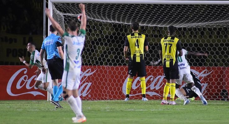 Apertura: Plaza Colonia derrotó 1-0 a Peñarol en el Alberto Suppici y lo dejó nocaut